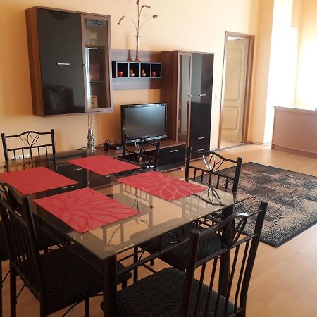 Piac Utcai Apartman デブレツェン エクステリア 写真