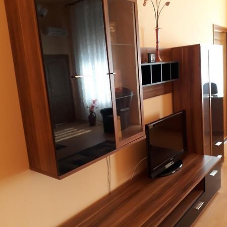 Piac Utcai Apartman デブレツェン エクステリア 写真