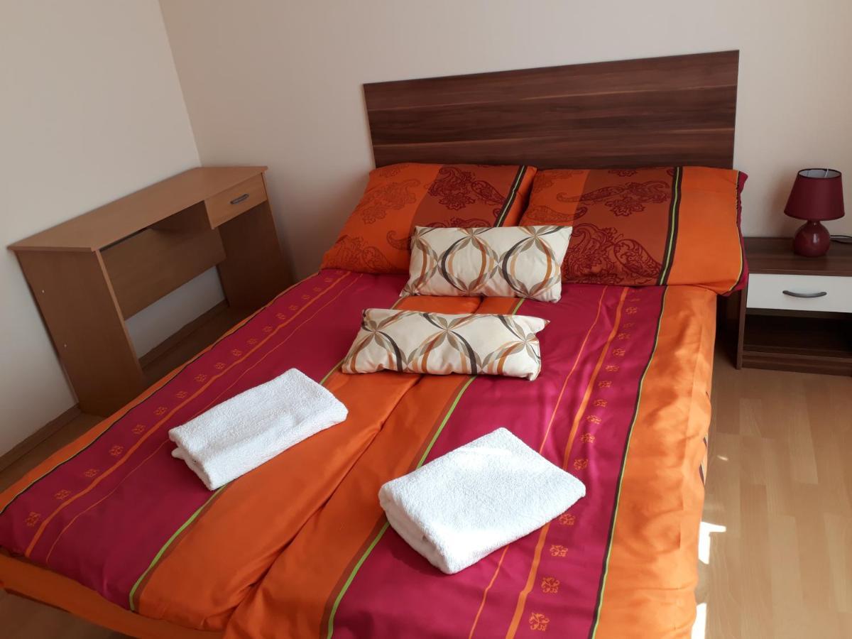 Piac Utcai Apartman デブレツェン エクステリア 写真